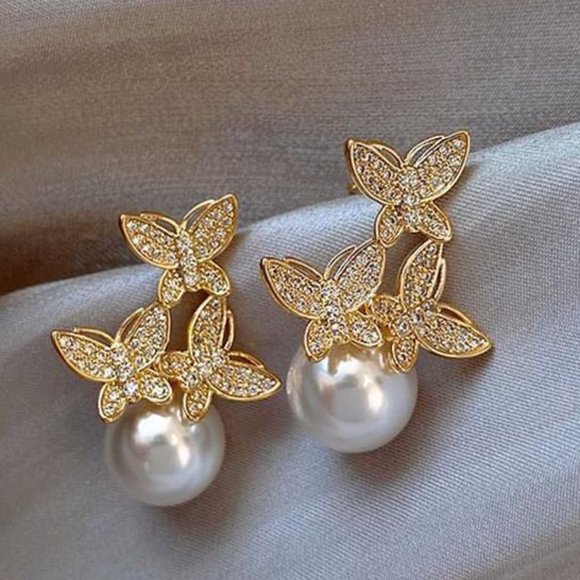 925 Silver Needle Rhinestone Butterfly Pearl Stud Earrings ZB1108200 - Picture 3 of 4